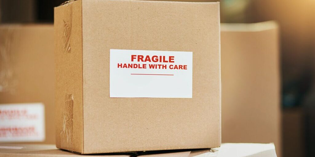 how to properly ship fragile goods to Dominican Republic